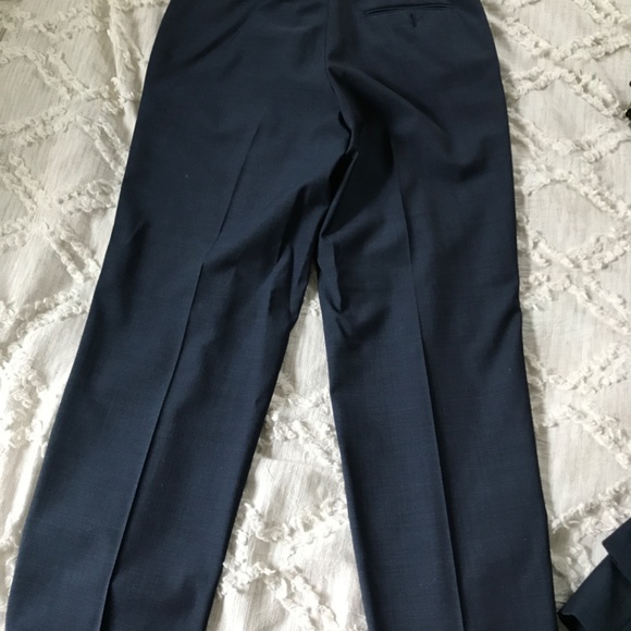 Boys Michael Kors Navy Suit , jacket and pants - Picture 5 of 7